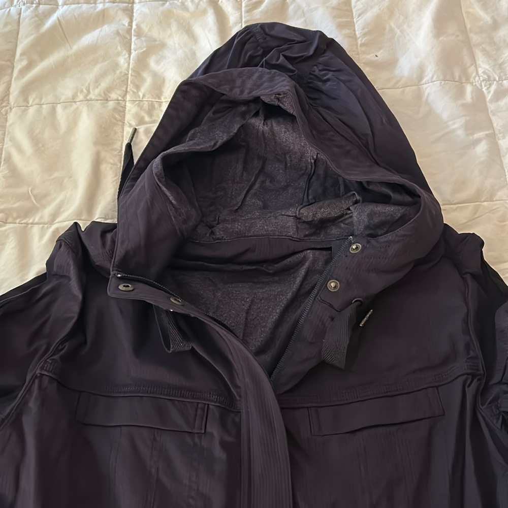 Lululemon jacket - Picture 2 of 5